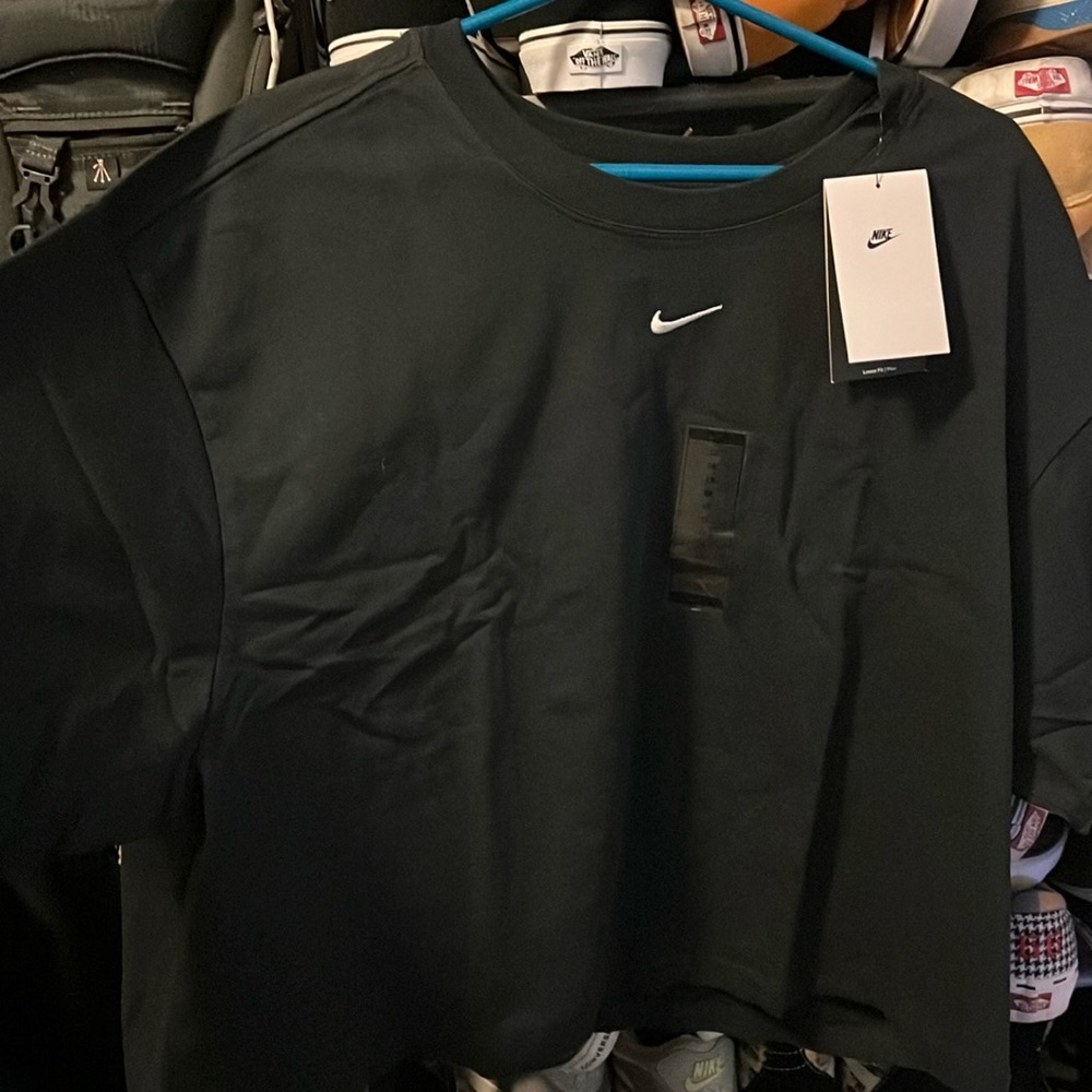 Nike women’s 1x shirt all black brand new in bag